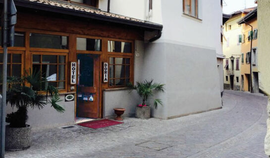 HOTEL DORIA (B&B) Nago-Torbole