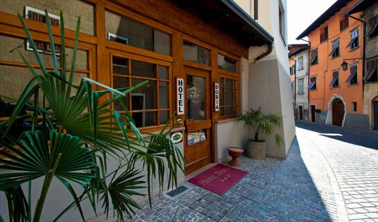HOTEL DORIA (B&B) Nago-Torbole