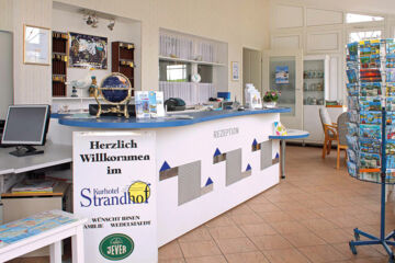 FAMILIEN- & APARTHOTEL STRANDHOF Tossens